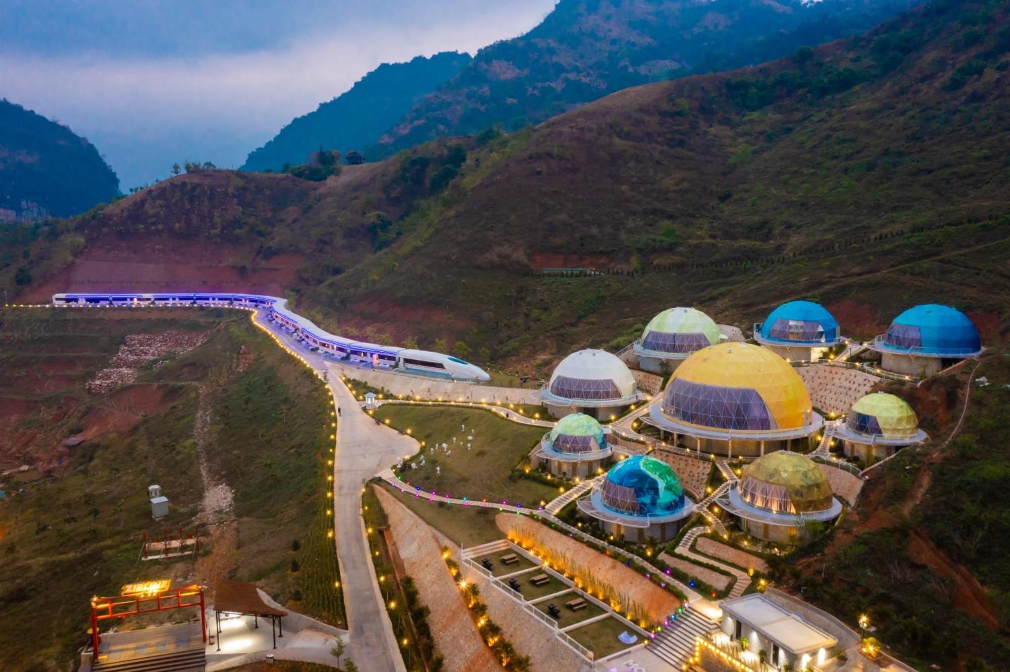 Moc Chau Island Mountain Park And Resort - Nebula Glamping Exterior photo